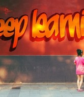 What Should a Self-Learning Course Have?